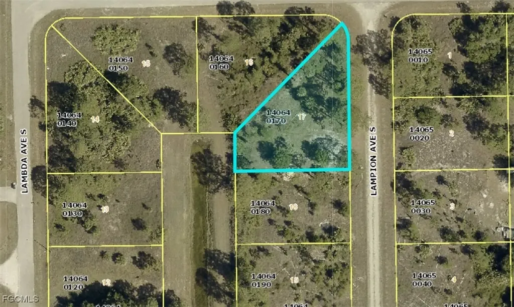 418 Lampion Avenue S Lehigh Acres FL 33974