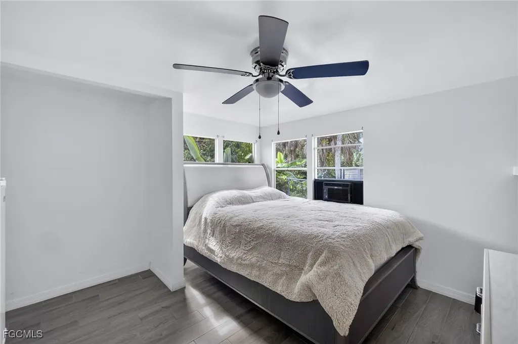 3742 Unique Circle Fort Myers FL 33908