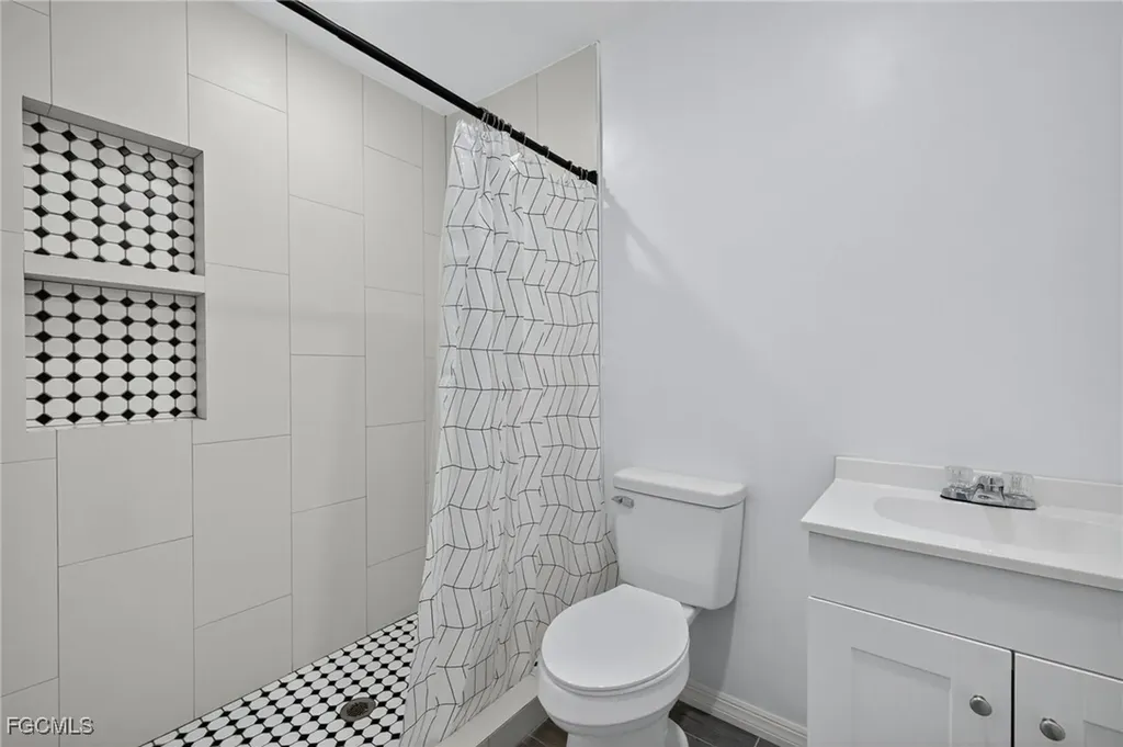 3742 Unique Circle Fort Myers FL 33908