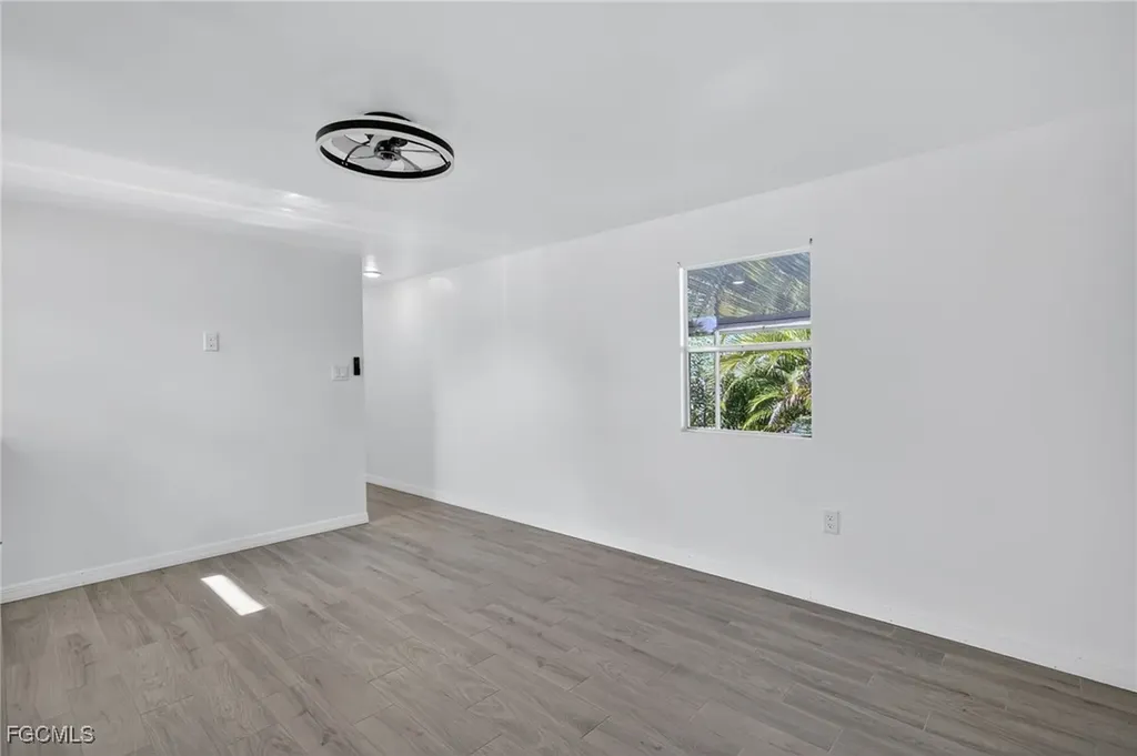 3742 Unique Circle Fort Myers FL 33908