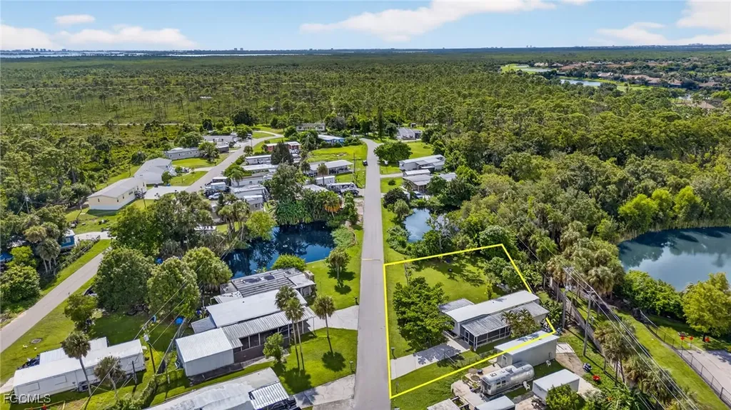 3742 Unique Circle Fort Myers FL 33908