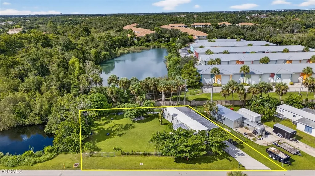 3742 Unique Circle Fort Myers FL 33908