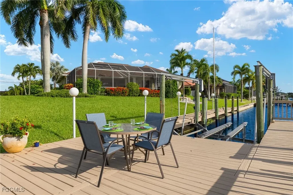 3433 SW 27th Avenue Cape Coral FL 33914
