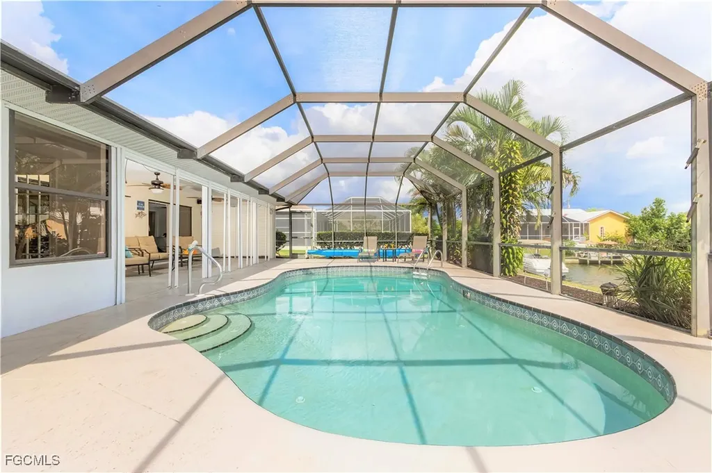 618 Archer Parkway W Cape Coral FL 33904