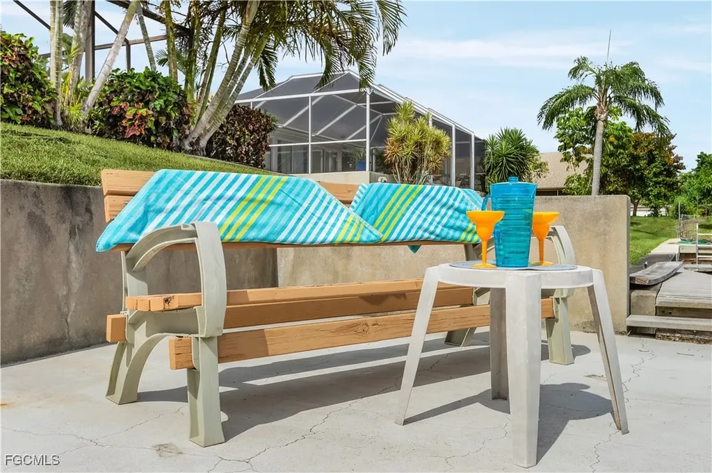 618 Archer Parkway W Cape Coral FL 33904