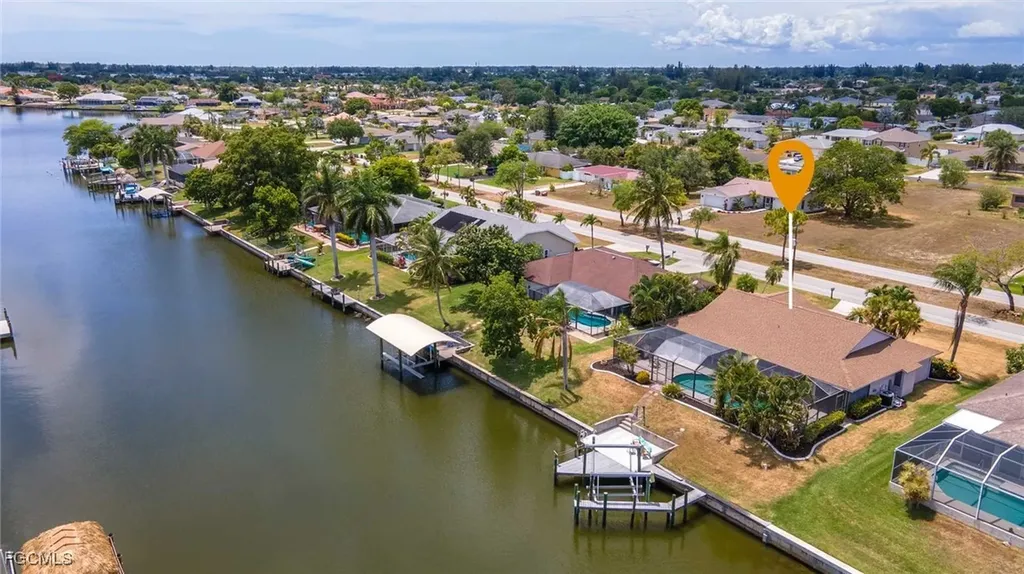 618 Archer Parkway W Cape Coral FL 33904