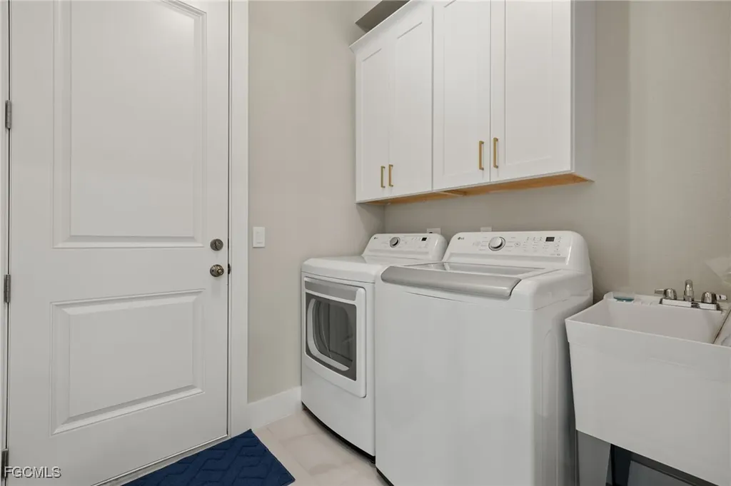5240 Tower Drive Cape Coral FL 33904