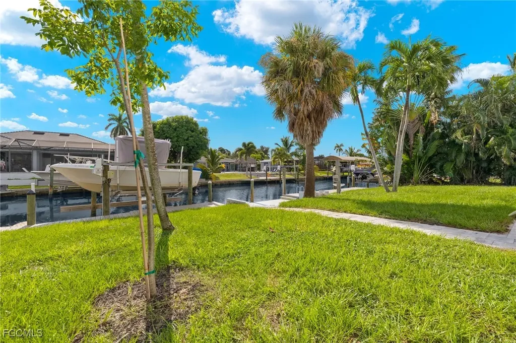 5240 Tower Drive Cape Coral FL 33904