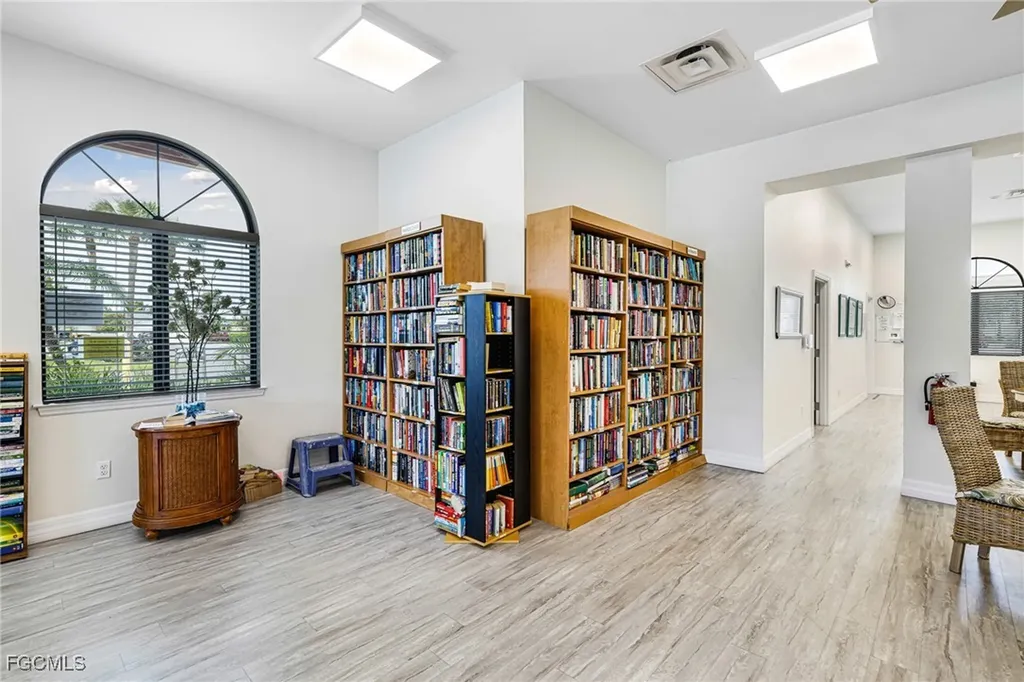 6811 Saint Edmunds Loop Fort Myers FL 33966