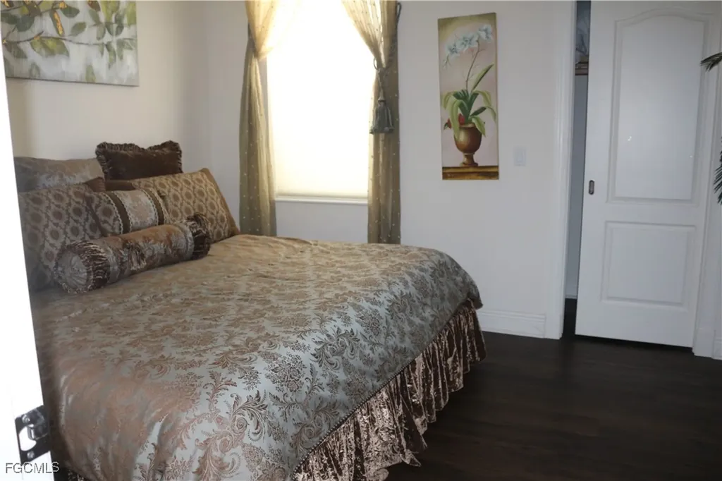 4323 NW 24th Terrace Cape Coral FL 33993