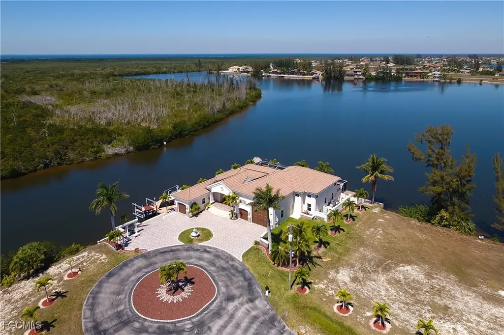 4323 NW 24th Terrace Cape Coral FL 33993