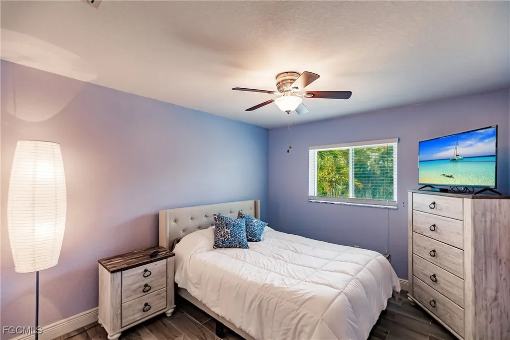 8 NE 8th Place Cape Coral FL 33909