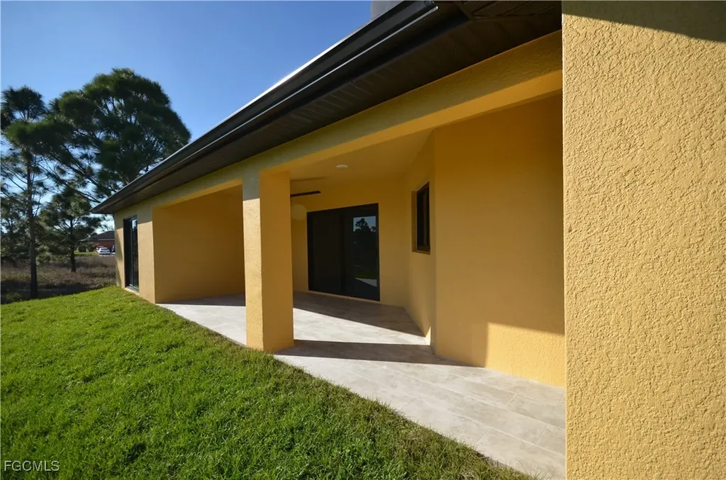 1242 Hathor Street E Lehigh Acres FL 33974