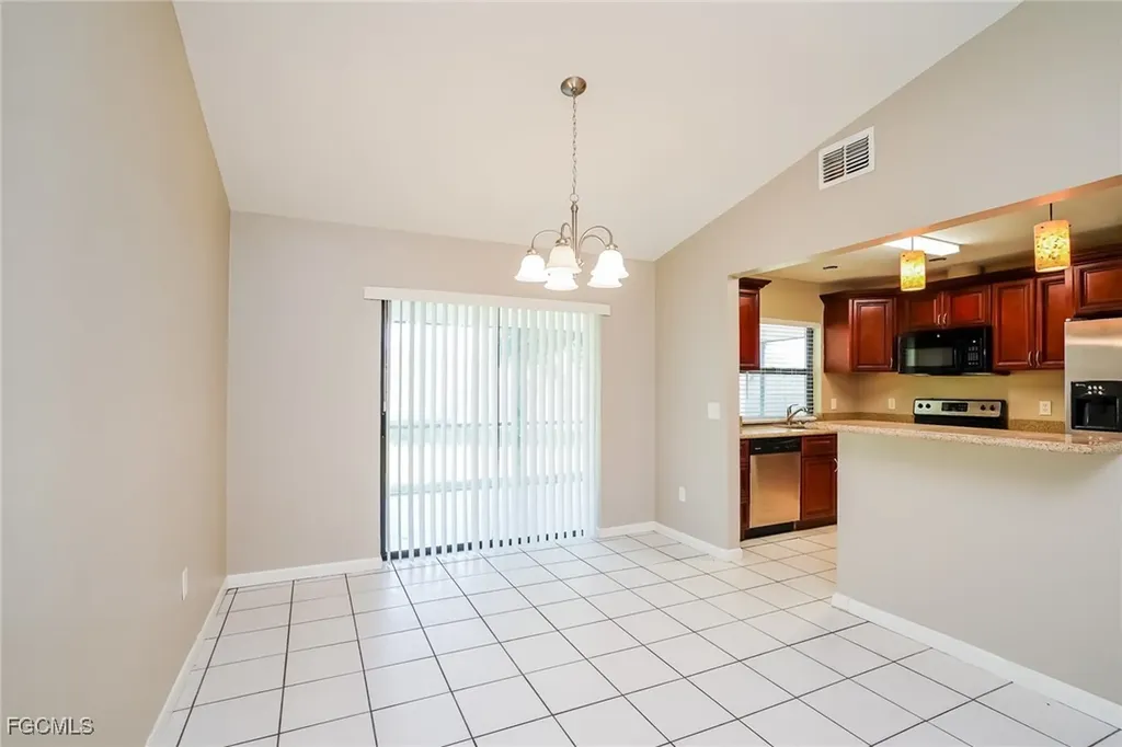 1511 SE 33rd Street Cape Coral FL 33904