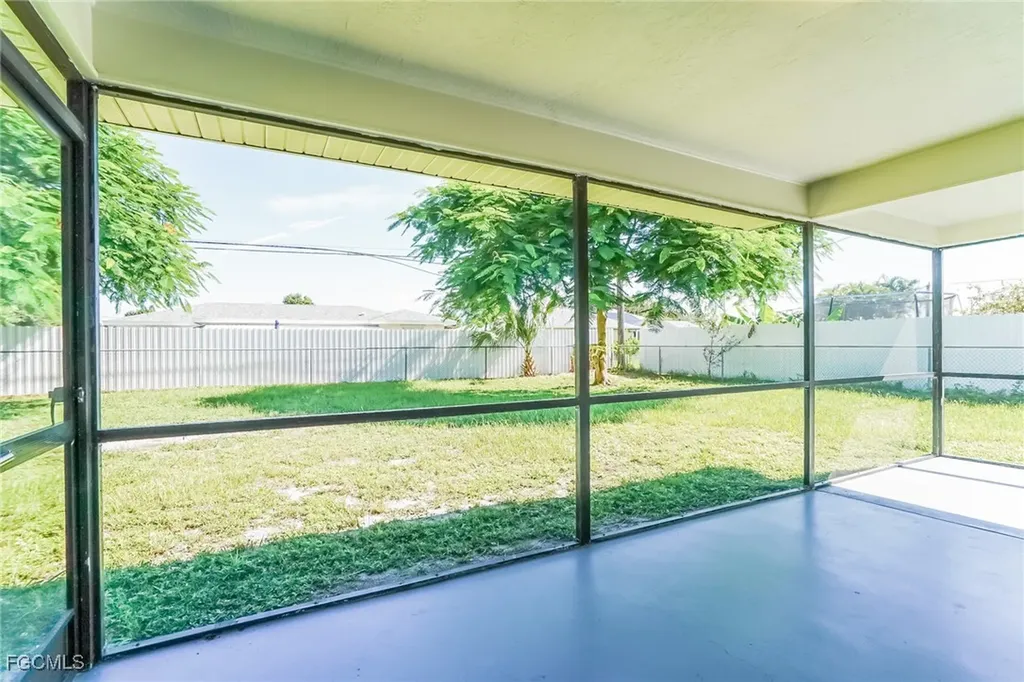 1511 SE 33rd Street Cape Coral FL 33904