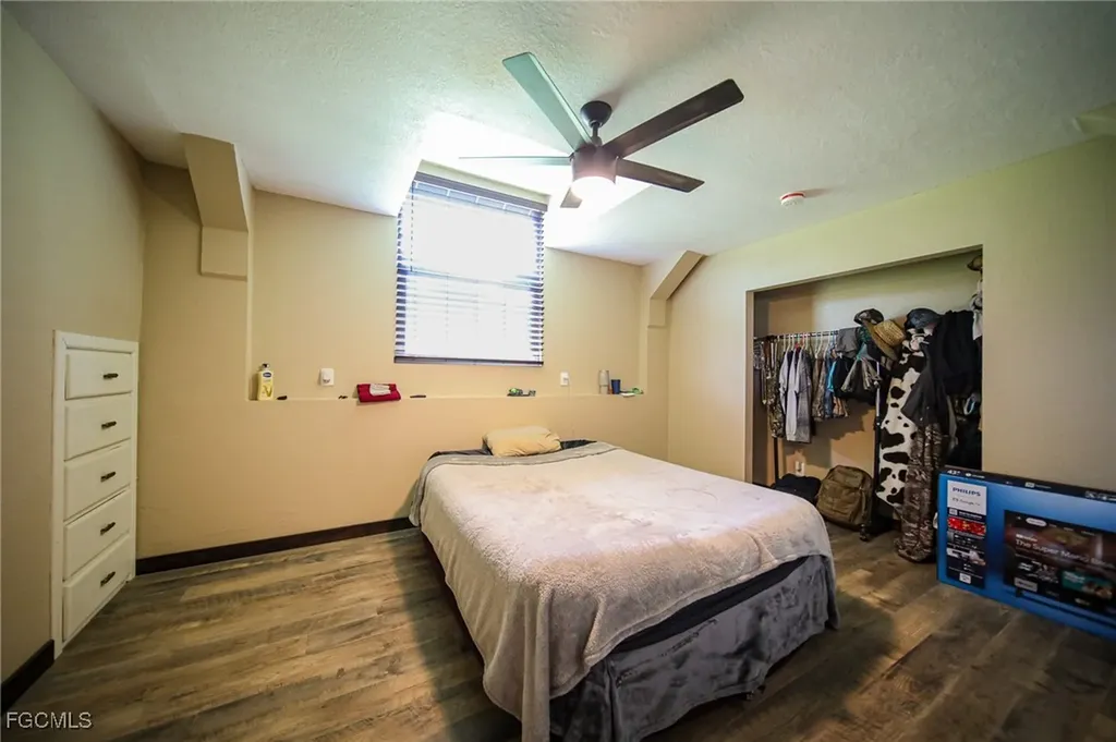 5961 Pangola Road Fort Myers FL 33905