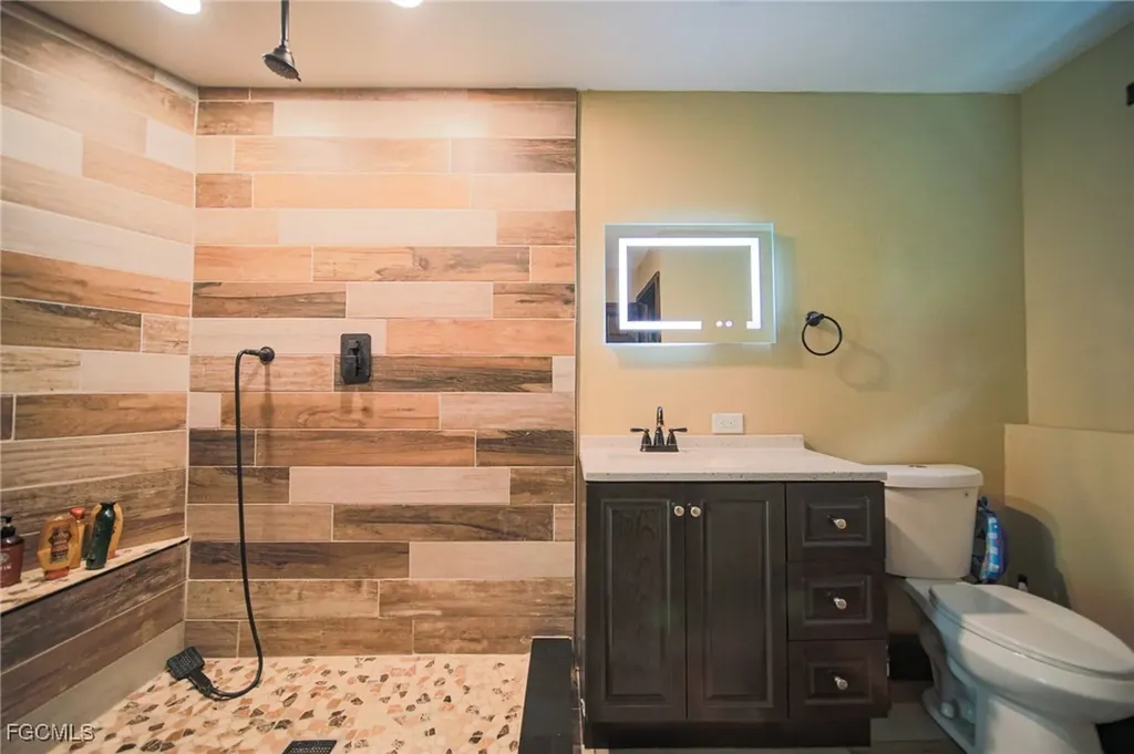 5961 Pangola Road Fort Myers FL 33905