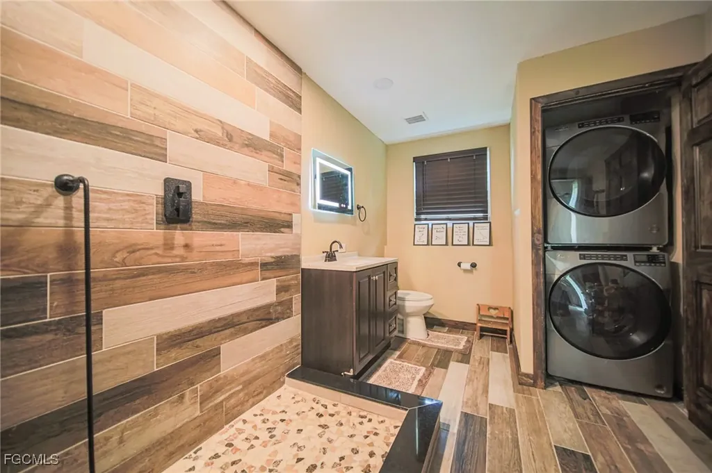 5961 Pangola Road Fort Myers FL 33905