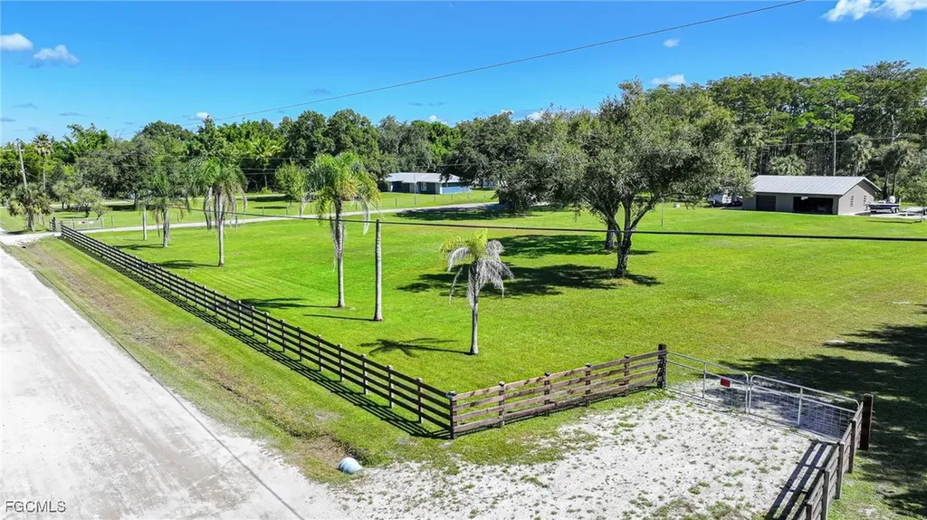 5961 Pangola Road Fort Myers FL 33905