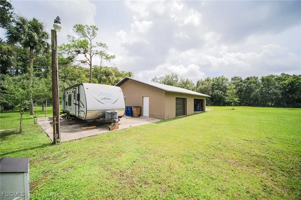 5961 Pangola Road Fort Myers FL 33905