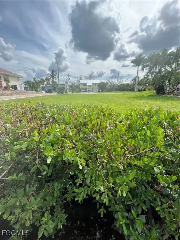 5414 Martin Cove Bokeelia FL 33922