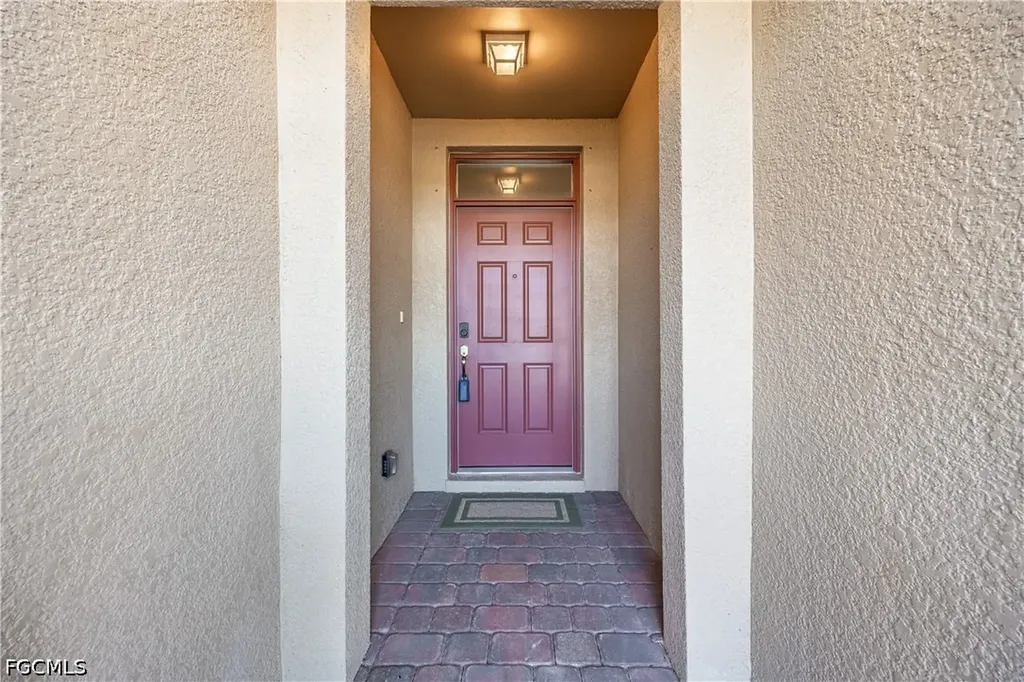 3055 Apple Blossom Drive Alva FL 33920