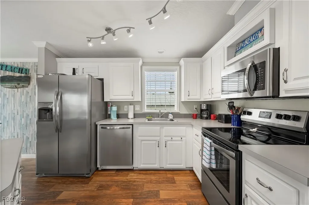 2634 Coco Plum Drive Matlacha FL 33993