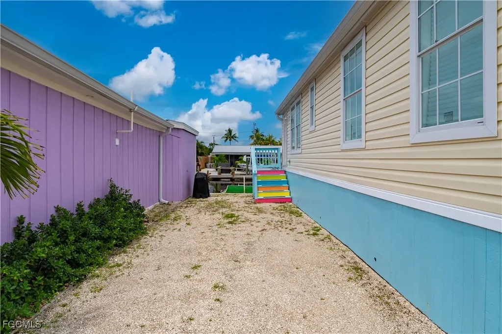 2634 Coco Plum Drive Matlacha FL 33993