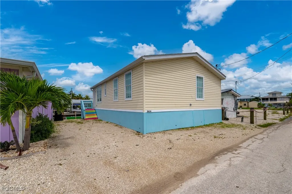 2634 Coco Plum Drive Matlacha FL 33993