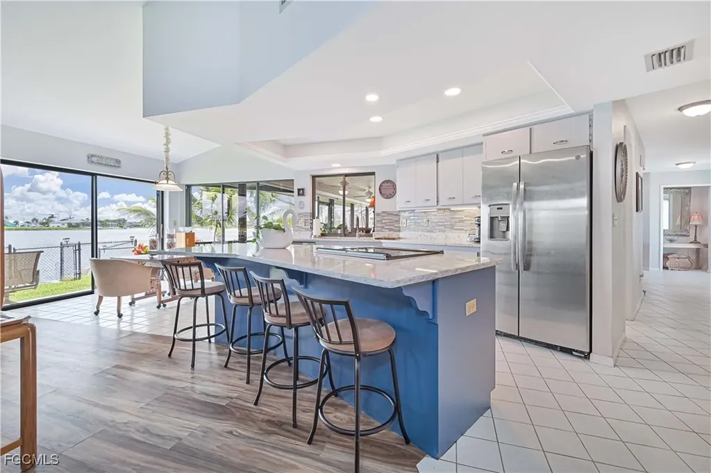 205 SE 8th Place Cape Coral FL 33990