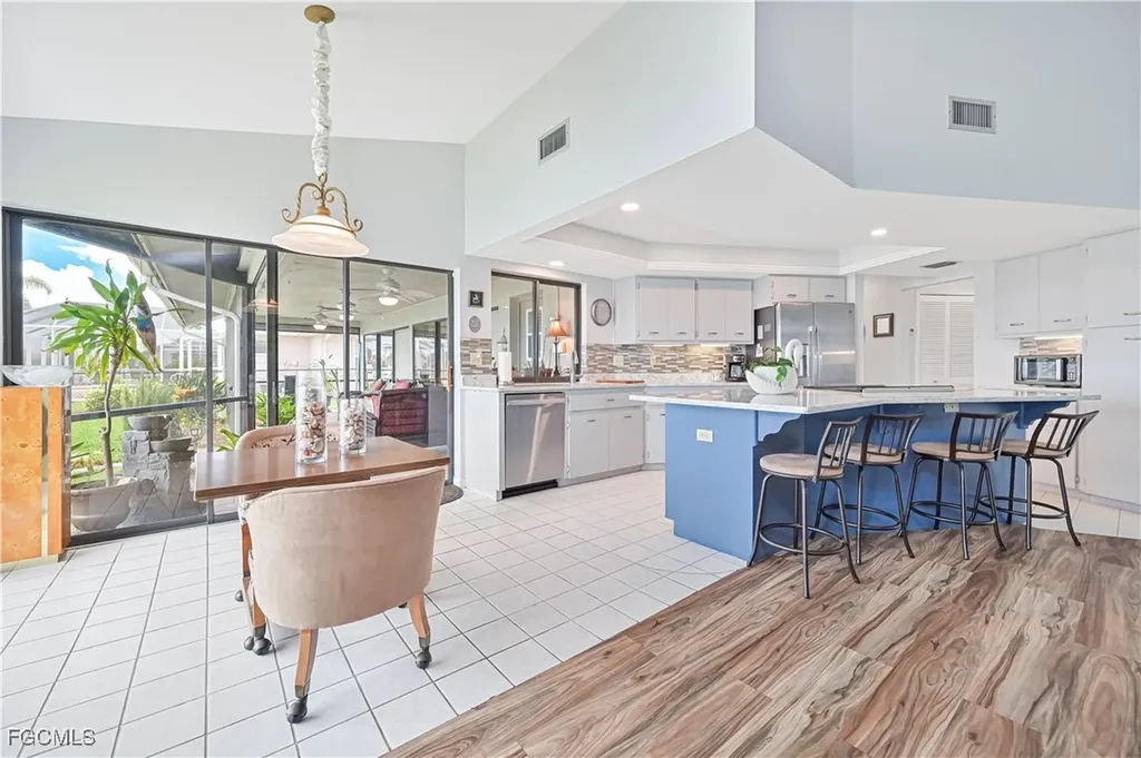 205 SE 8th Place Cape Coral FL 33990