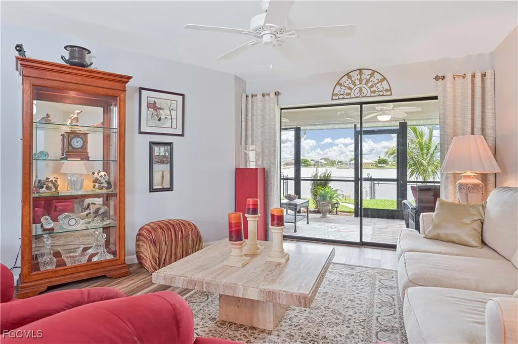205 SE 8th Place Cape Coral FL 33990