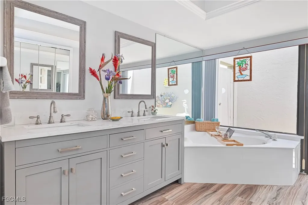 205 SE 8th Place Cape Coral FL 33990