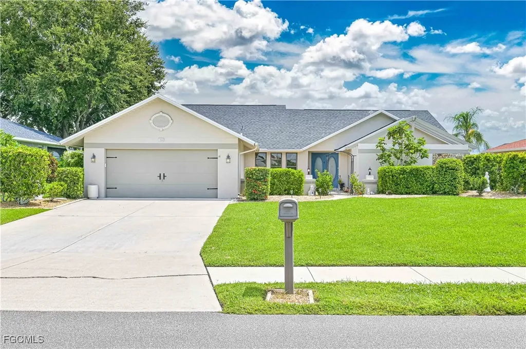 205 SE 8th Place Cape Coral FL 33990