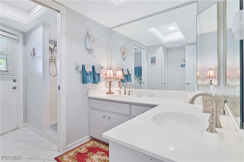 205 SE 8th Place Cape Coral FL 33990