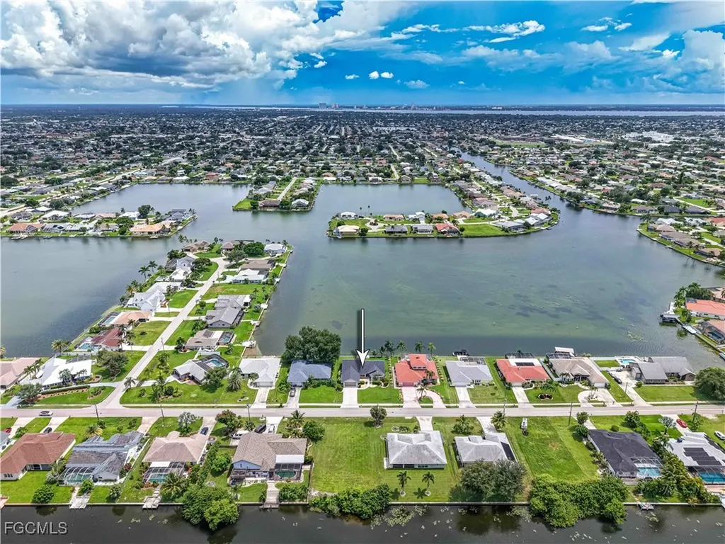 205 SE 8th Place Cape Coral FL 33990