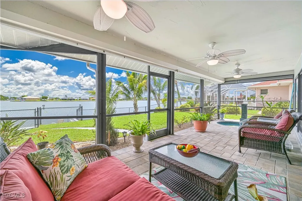 205 SE 8th Place Cape Coral FL 33990