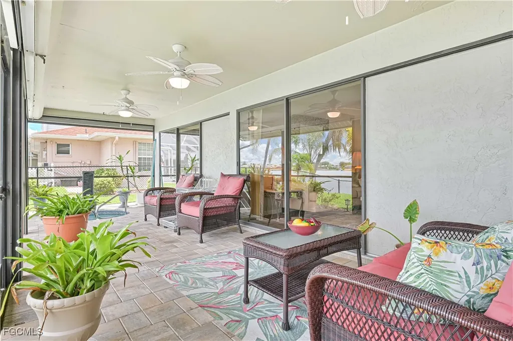 205 SE 8th Place Cape Coral FL 33990