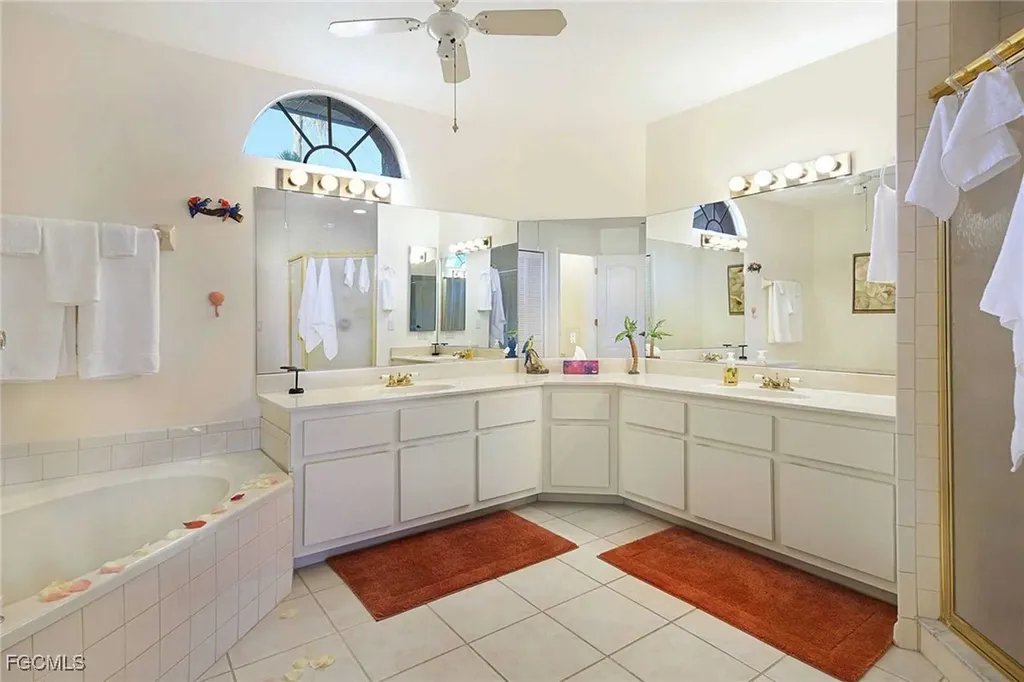 105 SW 39th Place Cape Coral FL 33991