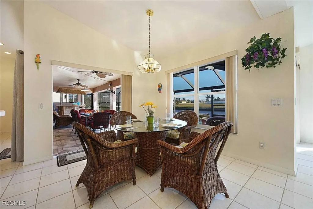 105 SW 39th Place Cape Coral FL 33991