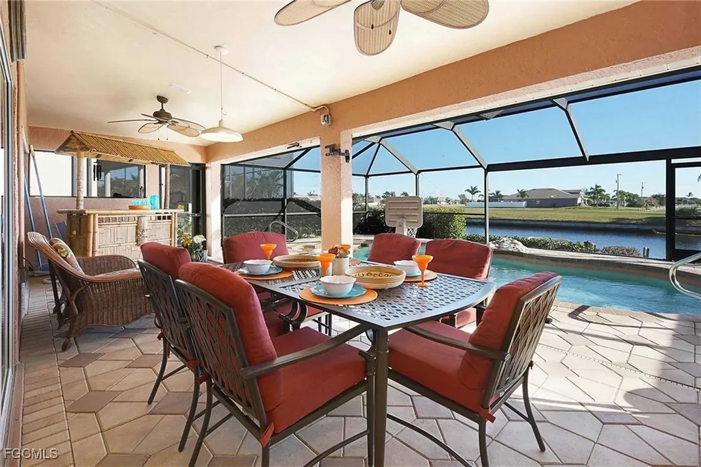 105 SW 39th Place Cape Coral FL 33991
