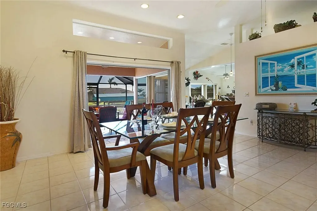 105 SW 39th Place Cape Coral FL 33991
