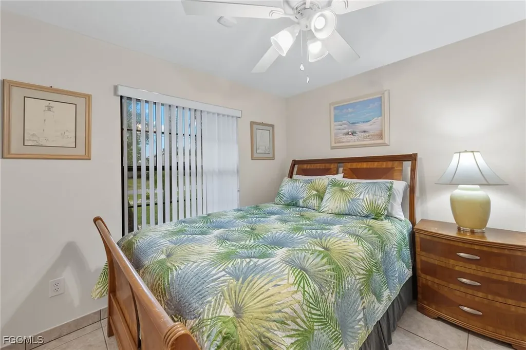 1327 SE 17th Street Cape Coral FL 33990