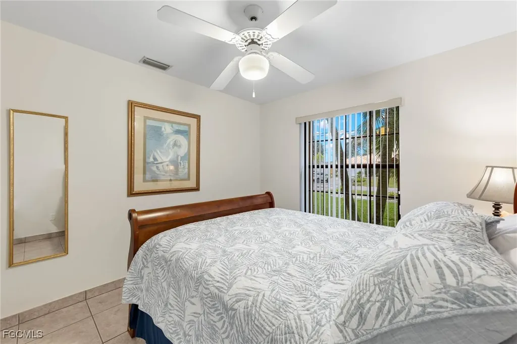 1327 SE 17th Street Cape Coral FL 33990