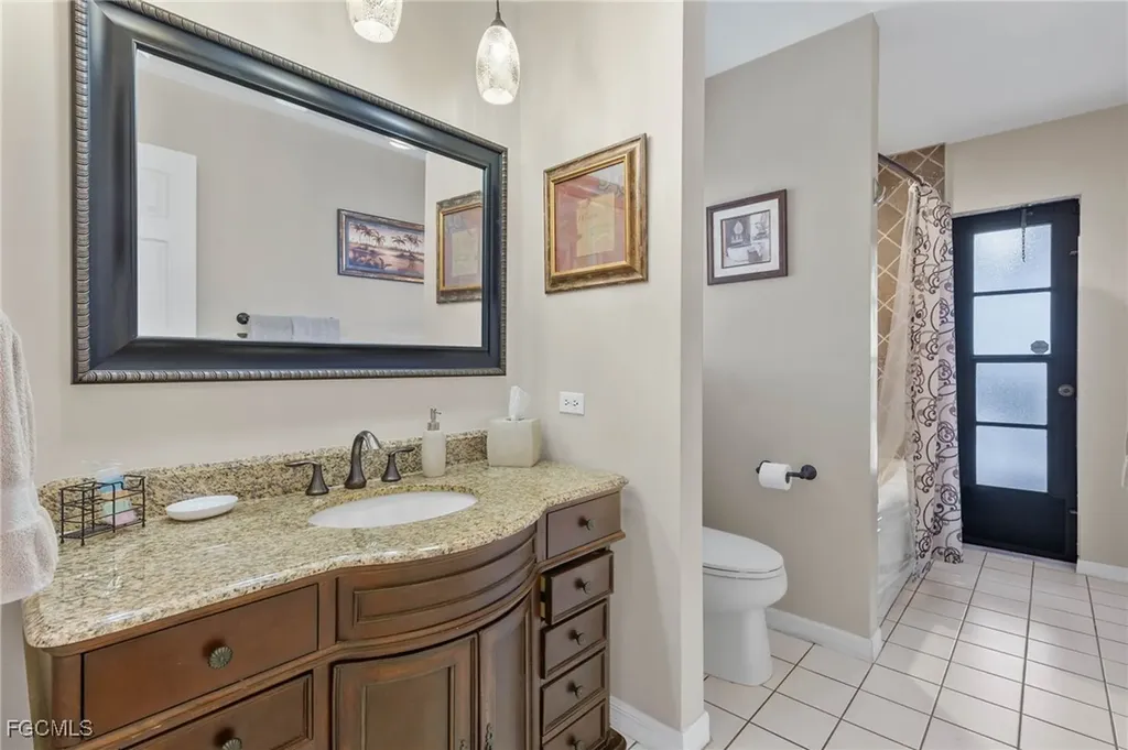 1327 SE 17th Street Cape Coral FL 33990