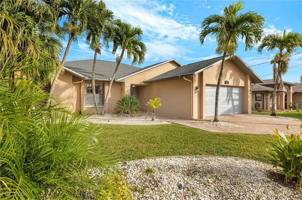 1327 SE 17th Street Cape Coral FL 33990