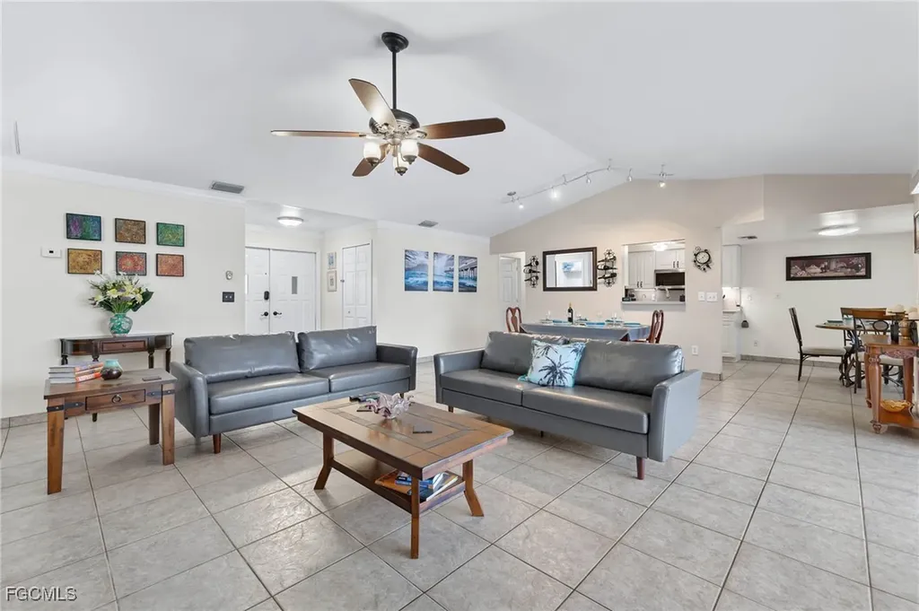 1327 SE 17th Street Cape Coral FL 33990