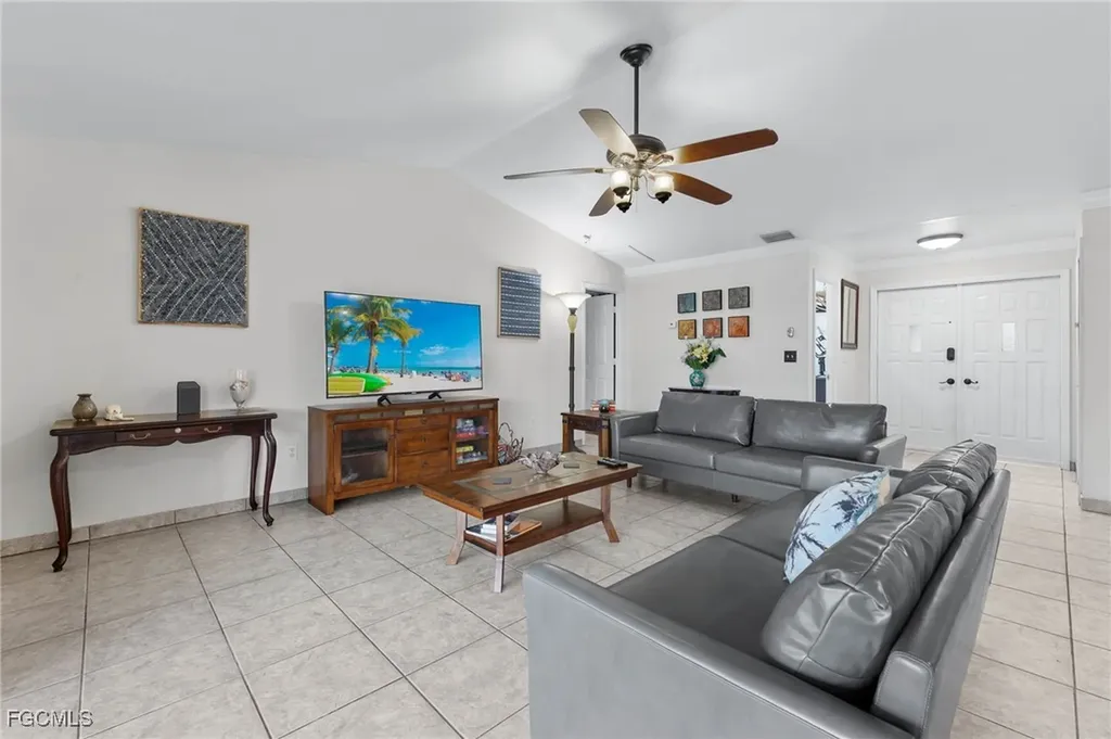 1327 SE 17th Street Cape Coral FL 33990