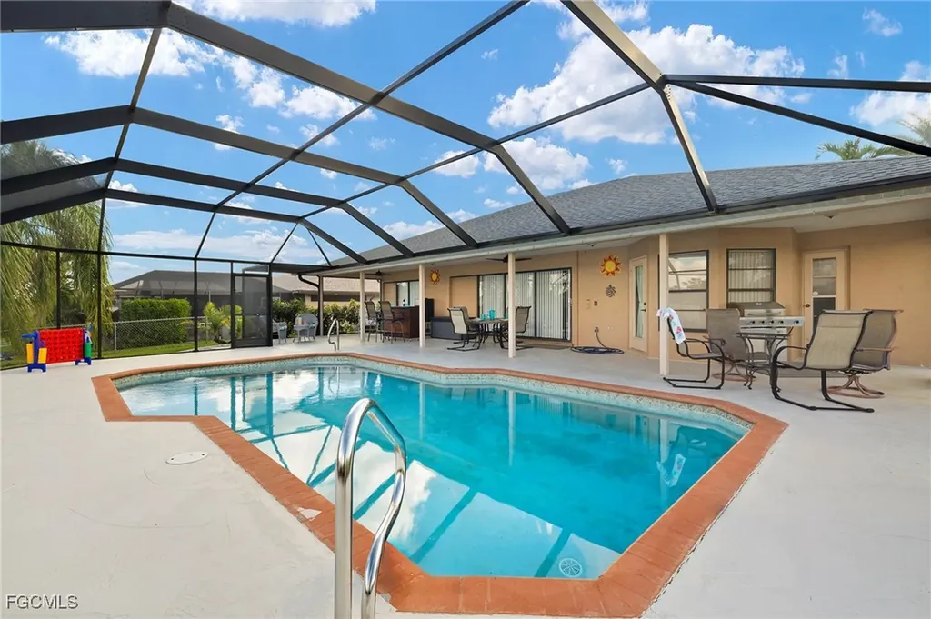 1327 SE 17th Street Cape Coral FL 33990