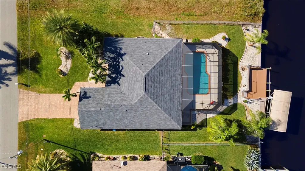 1327 SE 17th Street Cape Coral FL 33990